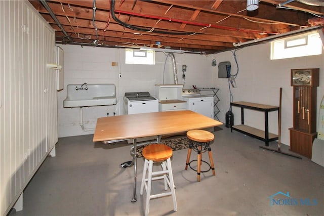 1013 Whittlesey St, Fremont, OH 43420 - below grade area featuring washer and clothes dryer and a sink