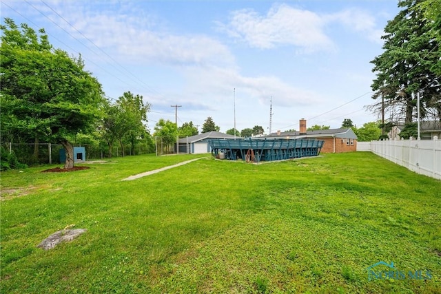 6005 Bahiamar Rd, Toledo, OH 43611 - view of yard