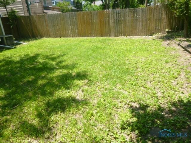 2160 Marlow Rd, Toledo, OH 43613 - view of fenced backyard