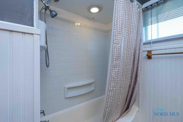 1527 Lockwood Rd, Findlay, OH 45840 - bathroom with shower / bath combo
