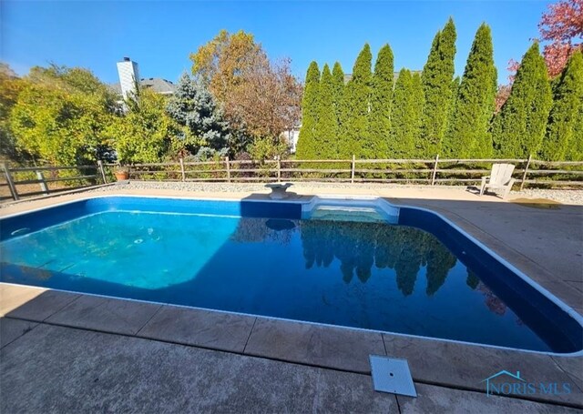 1232 Grassy Ct, Rossford, OH 43460 - photo 8