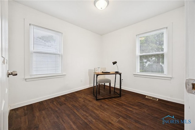 2421 106th Rd, Toledo, OH 43611 - unfurnished office with wood finished floors and baseboards