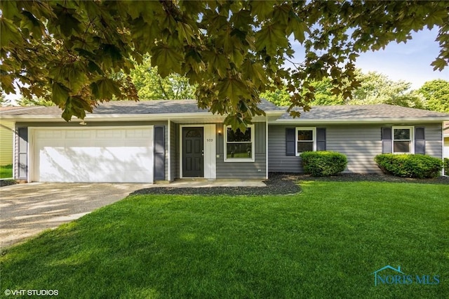 509 Lawndale Dr, Bryan, OH 43506 - photo 1