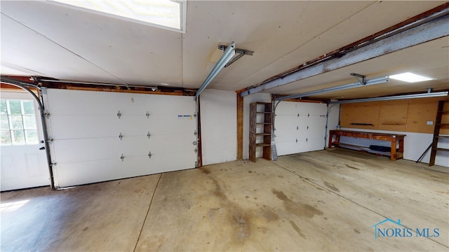 628 W Maple St, Clyde, OH 43410 - view of garage