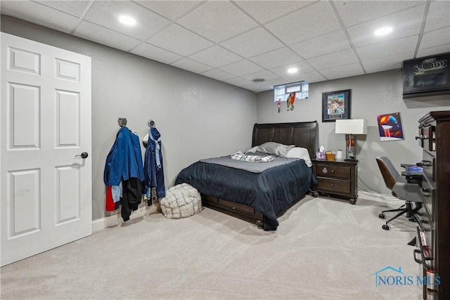 4811 Yosemite Pkwy, Sylvania, OH 43560 - bedroom with carpet, recessed lighting, and a drop ceiling