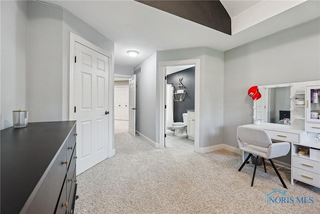 4811 Yosemite Pkwy, Sylvania, OH 43560 - office space featuring light carpet and baseboards