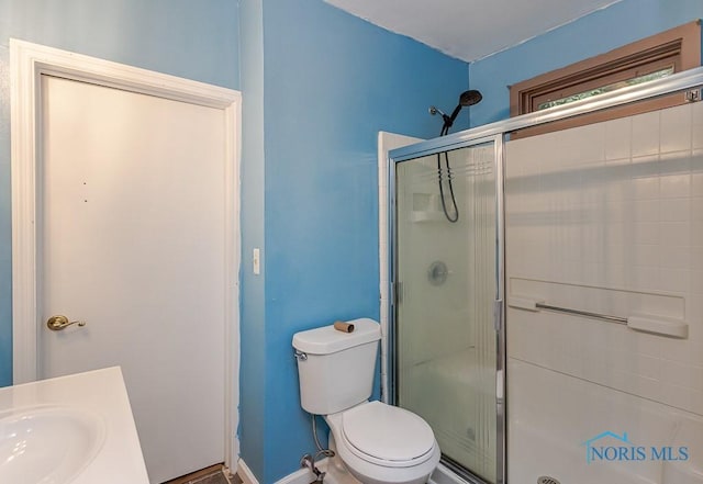 1040 Richland St, Maumee, OH 43537 - full bathroom with a stall shower