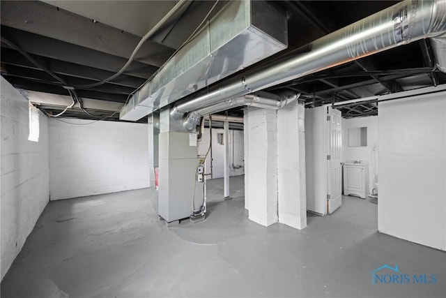 3504 Willys Pkwy, Toledo, OH 43612 - unfinished basement featuring heating unit