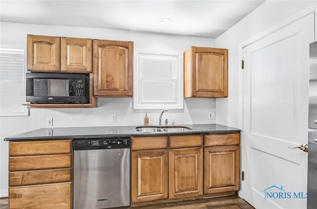 306 Warrington Rd, Toledo, OH 43612 - photo 13