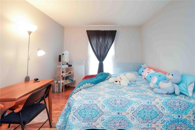 1932 Queenswood Dr Unit U5, Findlay, OH 45840 - bedroom with light wood finished floors