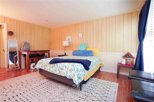 1932 Queenswood Dr Unit U5, Findlay, OH 45840 - bedroom with wood finished floors and ornamental molding