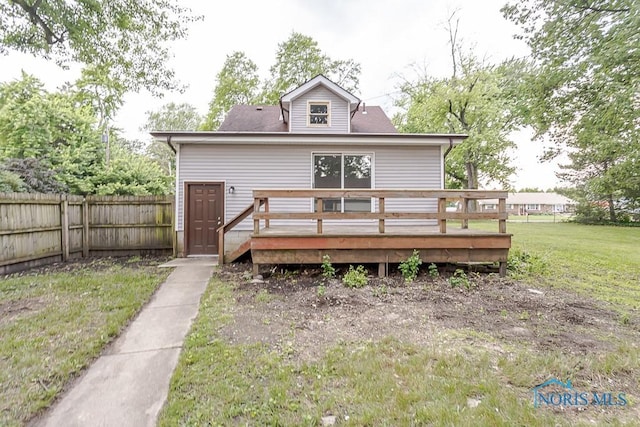 1302 Laning Rd, Toledo, OH 43615 - back of property featuring a deck