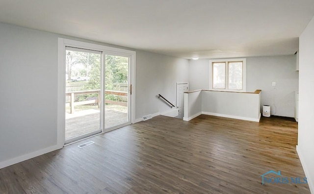 1302 Laning Rd, Toledo, OH 43615 - unfurnished room featuring dark wood finished floors