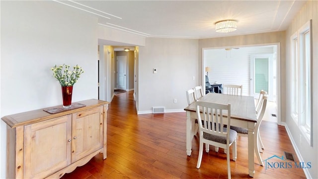 2109 Ottawa River Rd Unit 3C, Toledo, OH 43611 - dining room with hardwood / wood-style floors and baseboards