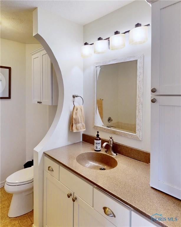2109 Ottawa River Rd Unit 3C, Toledo, OH 43611 - bathroom featuring vanity and tile patterned floors