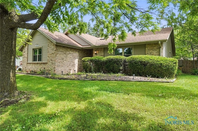 5476 Greenridge Dr, Toledo, OH 43615 - photo 1