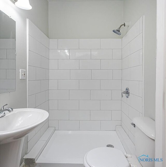 3229 Saint Bernard Dr, Toledo, OH 43606 - photo 19
