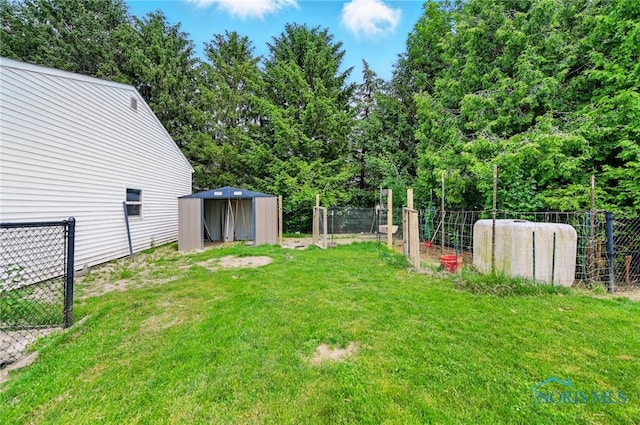 12505 Bloomlock Rd, Delphos, OH 45833 - view of yard featuring a shed