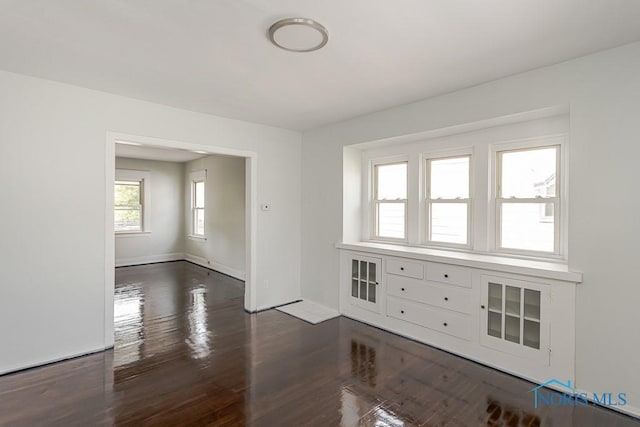 1385 Berdan Ave, Toledo, OH 43612 - unfurnished room featuring dark wood-style floors and baseboards