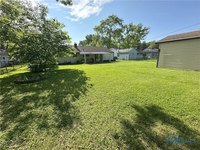 5916 E Benalex Dr, Toledo, OH 43612 - view of yard