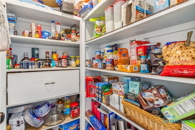 4220 N County Road 33, Tiffin, OH 44883 - view of pantry