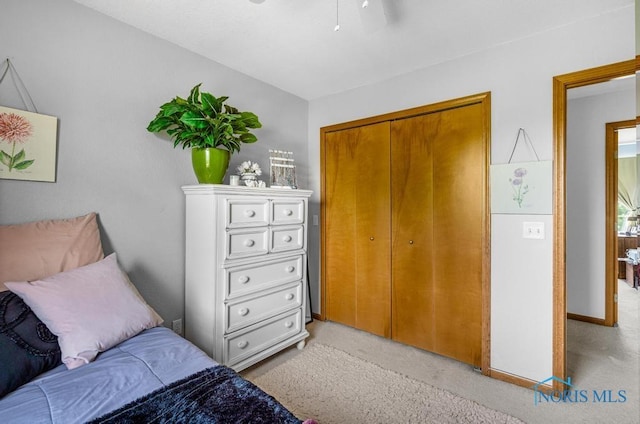 5872 Settlers Ridge Cir, Sylvania, OH 43560 - bedroom featuring a closet and a ceiling fan