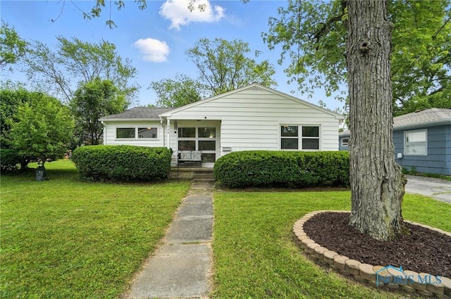 1022 Clough St, Bowling Green, OH 43402 - view of front of property featuring a front yard