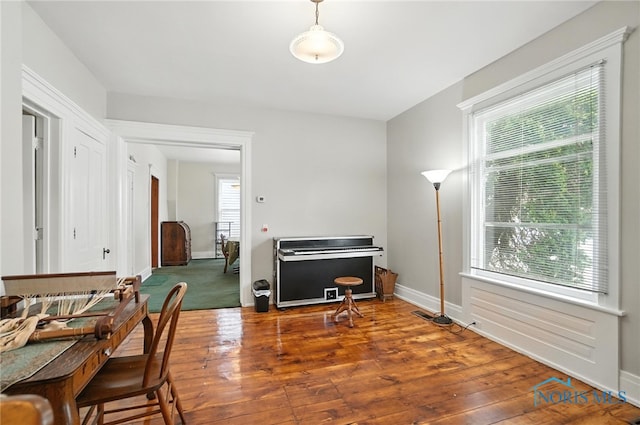 418 S Grove St, Bowling Green, OH 43402 - dining area with wood-type flooring and baseboards