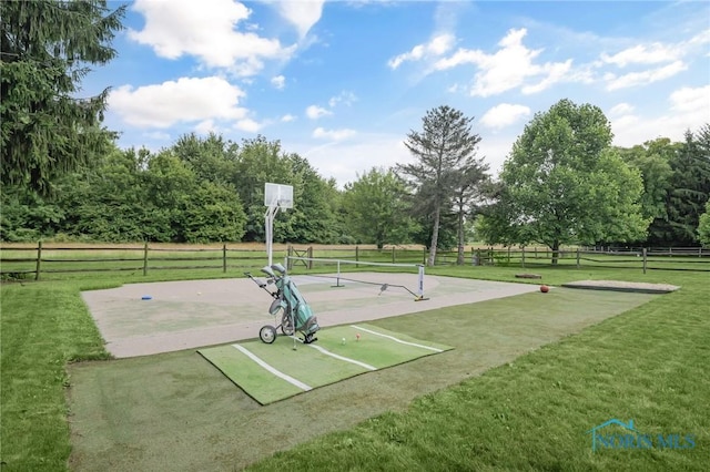 7040 Country Creek Rd, Maumee, OH 43537 - view of property's community with community basketball court