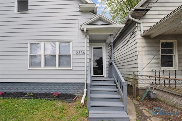 2336 Caledonia St, Toledo, OH 43605 - view of exterior entry