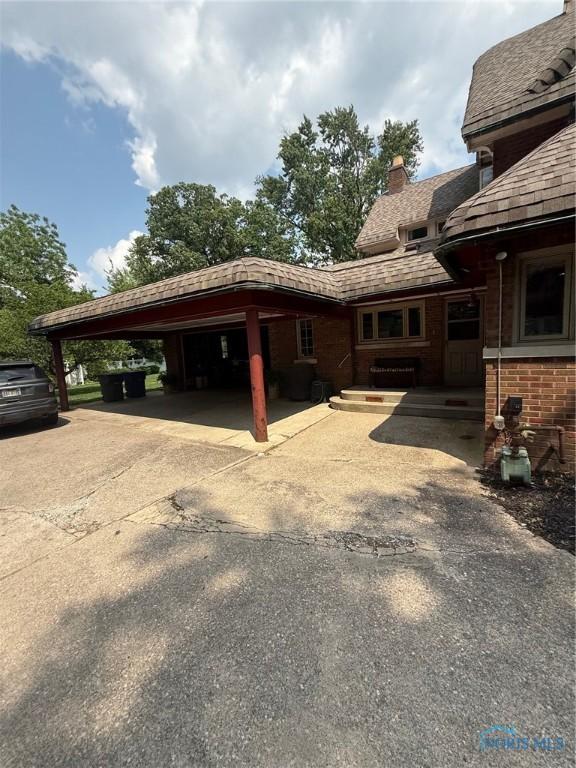 2132 Burroughs Dr, Toledo, OH 43614 - photo 36