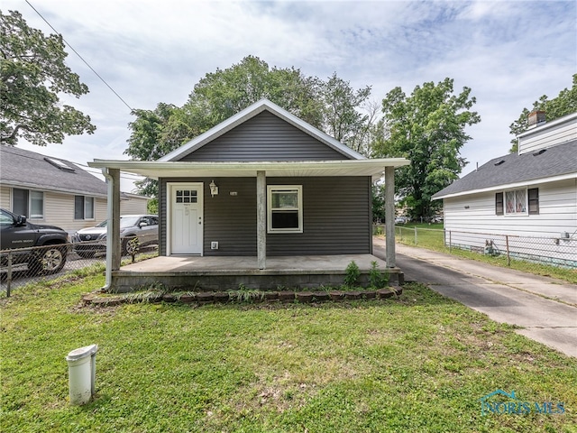 5161 Langham Dr, Sylvania, OH 43560 - view of front of house with a porch