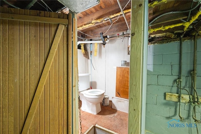 4128 Douglas Rd, Toledo, OH 43613 - bathroom with toilet