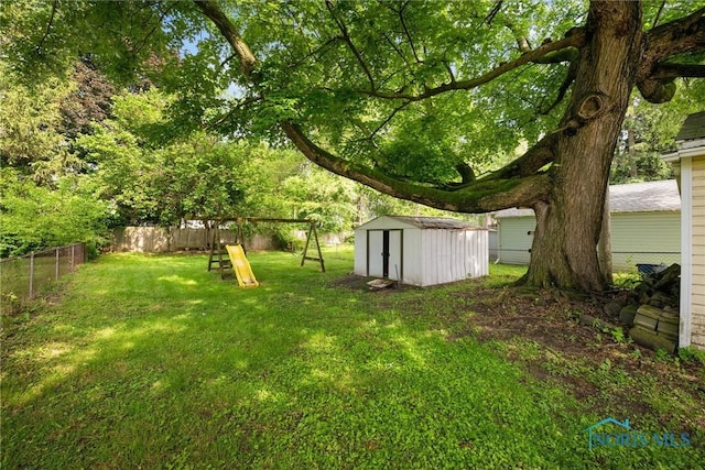 4128 Douglas Rd, Toledo, OH 43613 - fenced backyard featuring a shed