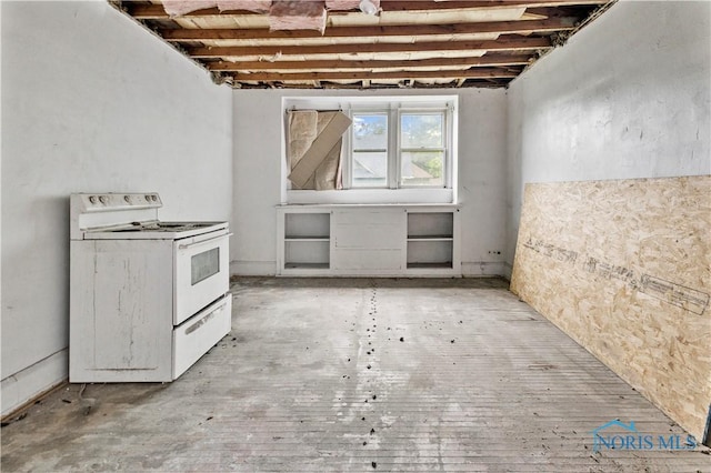 2360 Maplewood Ave, Toledo, OH 43620 - kitchen with electric range