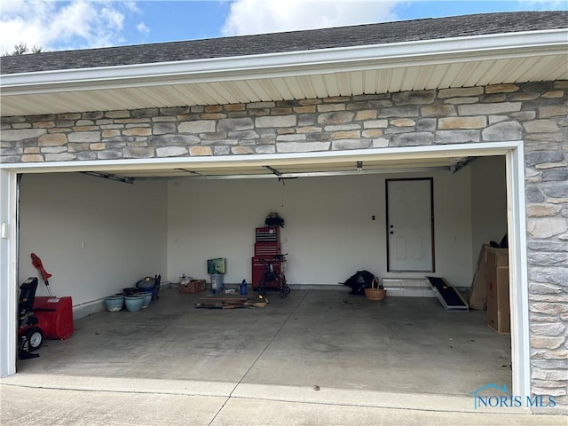 2440 Bluestone Dr, Findlay, OH 45840 - view of garage