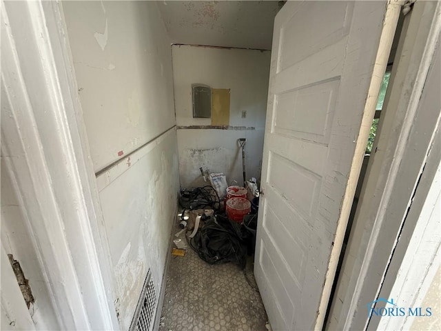1534 Indiana Ave, Toledo, OH 43607 - interior space