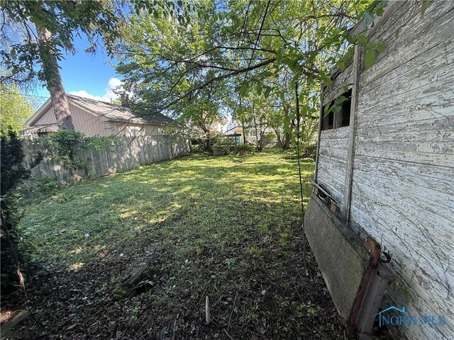 1534 Indiana Ave, Toledo, OH 43607 - view of yard
