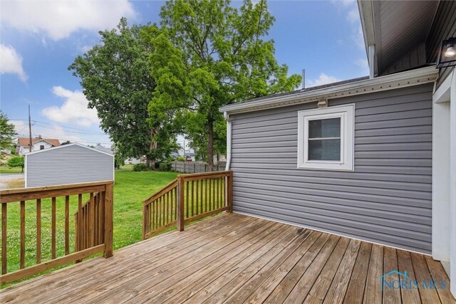 108 Western Ave, Findlay, OH 45840 - wooden terrace with a yard