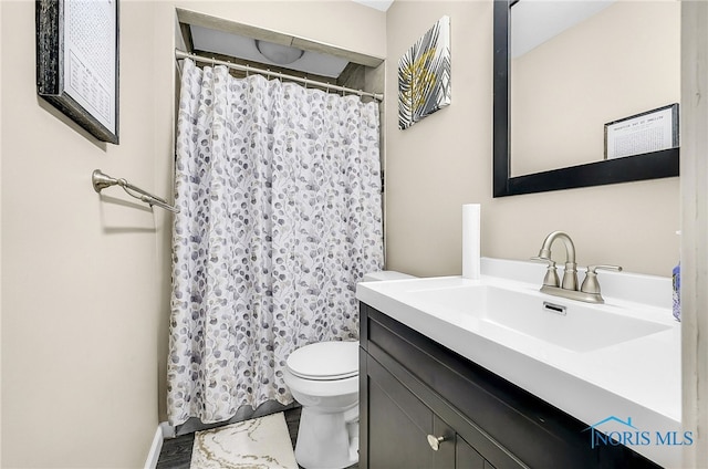 616 Normandie Blvd, Bowling Green, OH 43402 - full bathroom featuring vanity and a shower with curtain