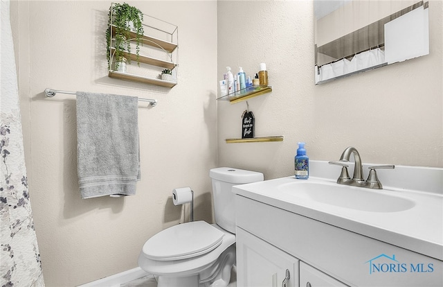 616 Normandie Blvd, Bowling Green, OH 43402 - full bathroom with vanity and a shower with curtain