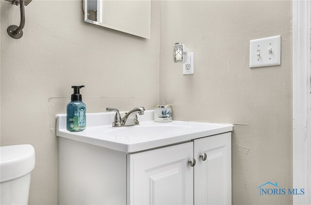 616 Normandie Blvd, Bowling Green, OH 43402 - bathroom featuring vanity and toilet