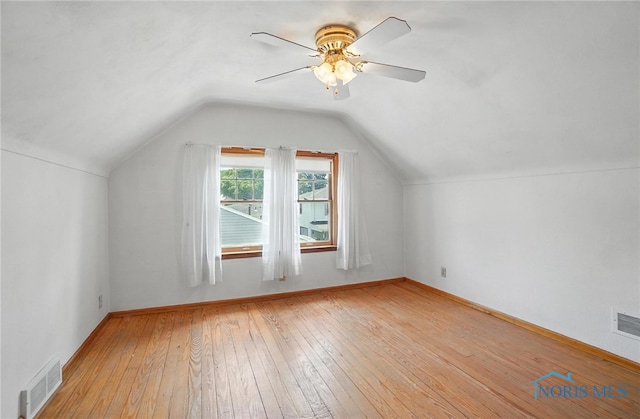 2632 117th St, Toledo, OH 43611 - additional living space featuring light wood finished floors, a ceiling fan, and vaulted ceiling