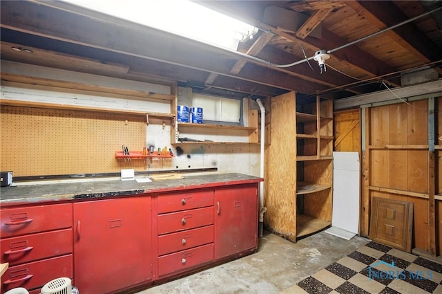2632 117th St, Toledo, OH 43611 - unfinished below grade area featuring a workshop area