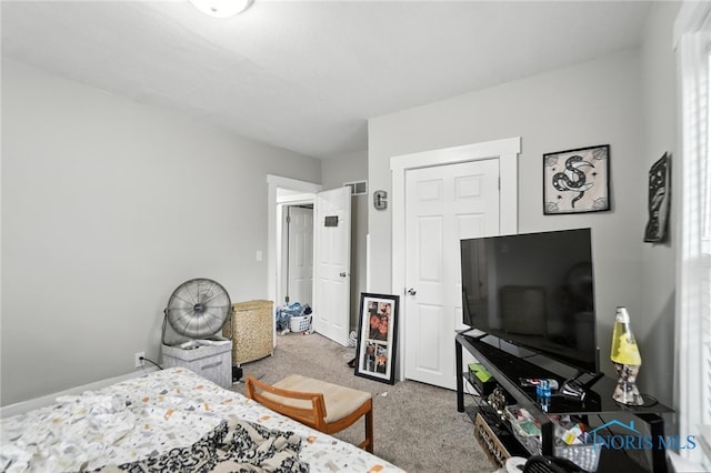 407 Washington St, Findlay, OH 45840 - bedroom featuring carpet