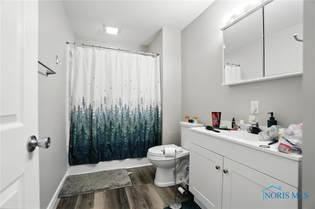407 Washington St, Findlay, OH 45840 - full bath with wood finished floors and vanity