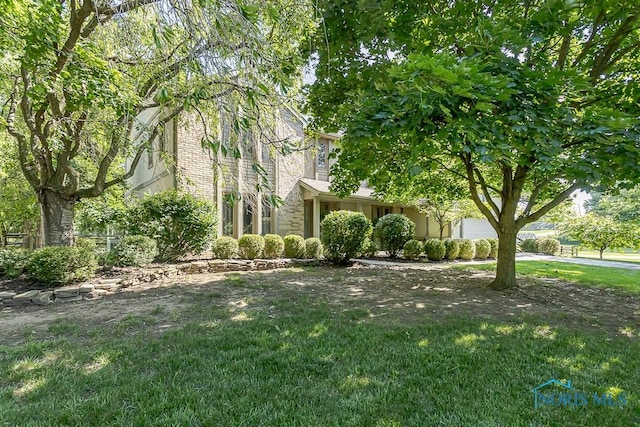 9514 Saint Andrews Rd, Perrysburg, OH 43551 - photo 1