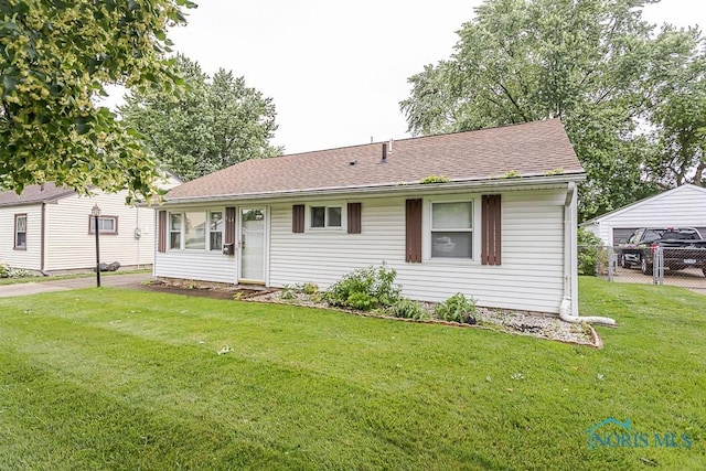 564 Southfield Dr, Maumee, OH 43537 - single story home with a shingled roof