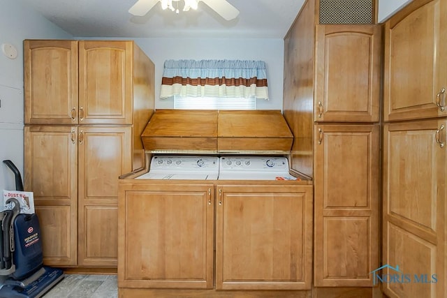 564 Southfield Dr, Maumee, OH 43537 - laundry view of a ceiling fan and washer and dryer