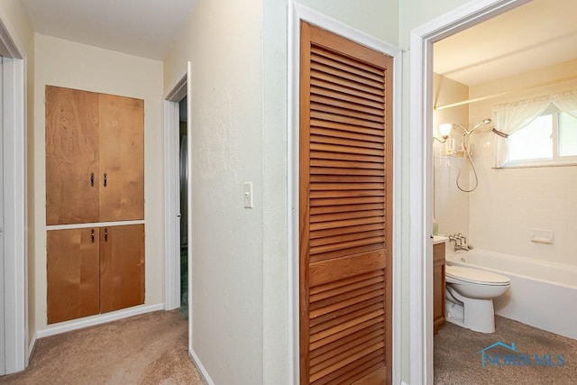 564 Southfield Dr, Maumee, OH 43537 - bathroom featuring  shower combination and a closet